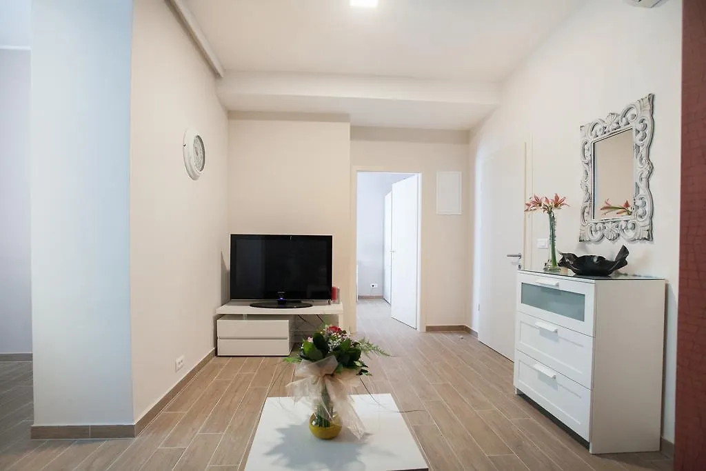 Apartments Sand Beach 0*, Split Croatia